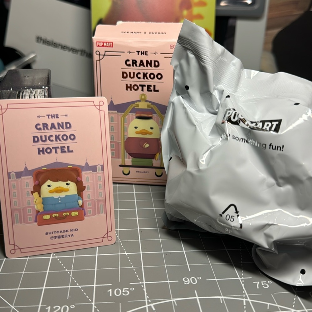 POP MART THE GRAND DUCKOO HOTEL SUITCASE KID